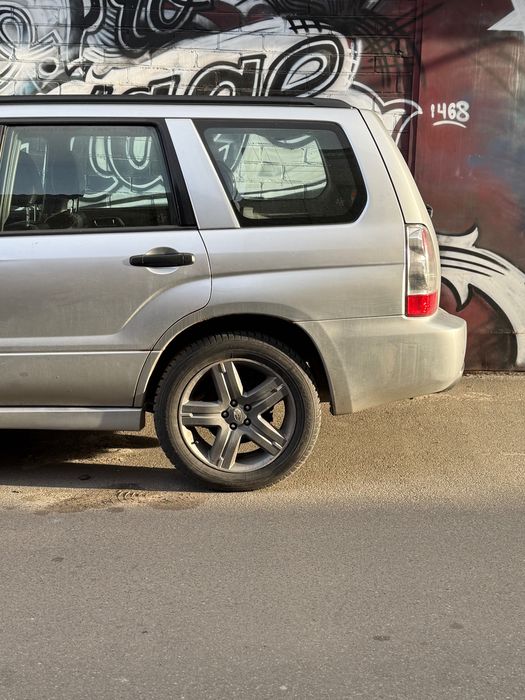 Subaru Forester 2005 2.5T