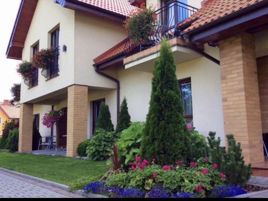 Pokoje  kwatery prywatne pensjonat Villa Aura Rowy