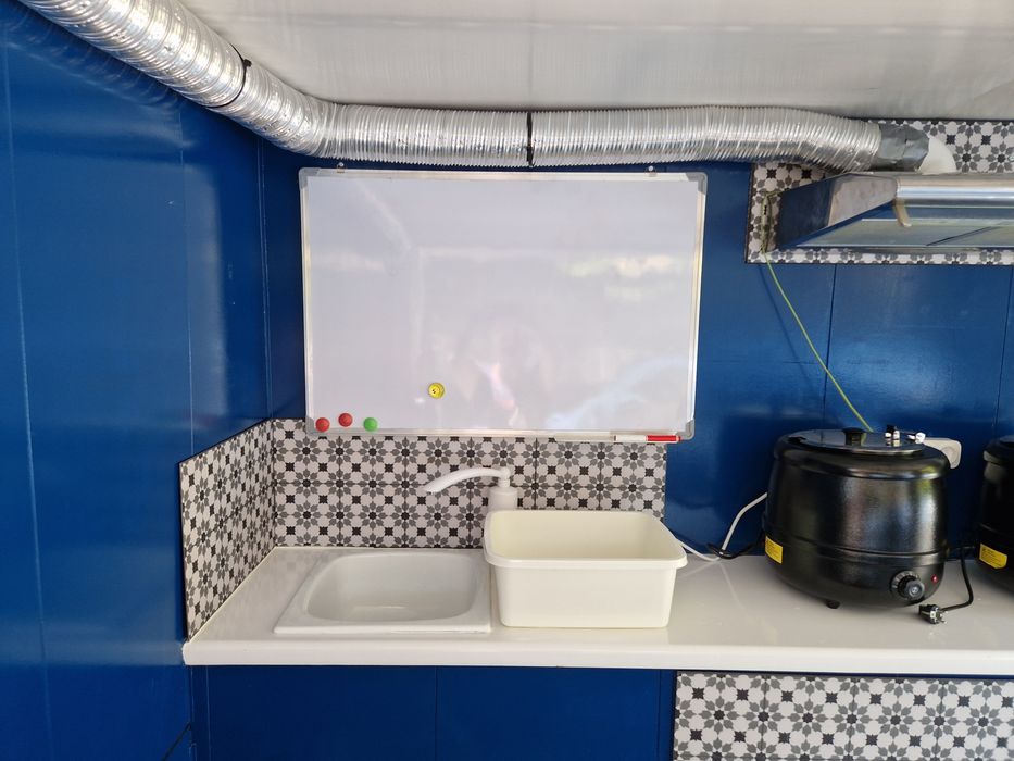 Przyczepę gastronomiczną wynajmę