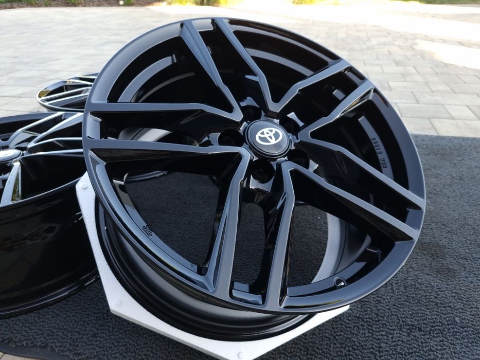 Toyota 18 " Nowe Felgi alu C-HR Yaris Cross Auris Corolla RAV4 Camry