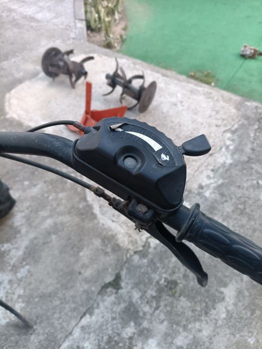 Moto cultivadora como nova