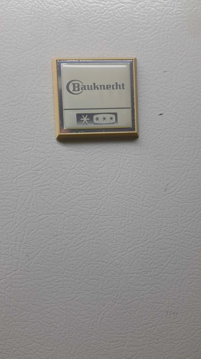 frigorifico americano bauknecht  congelador não congela