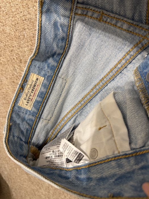 Levis 501 szorty 25