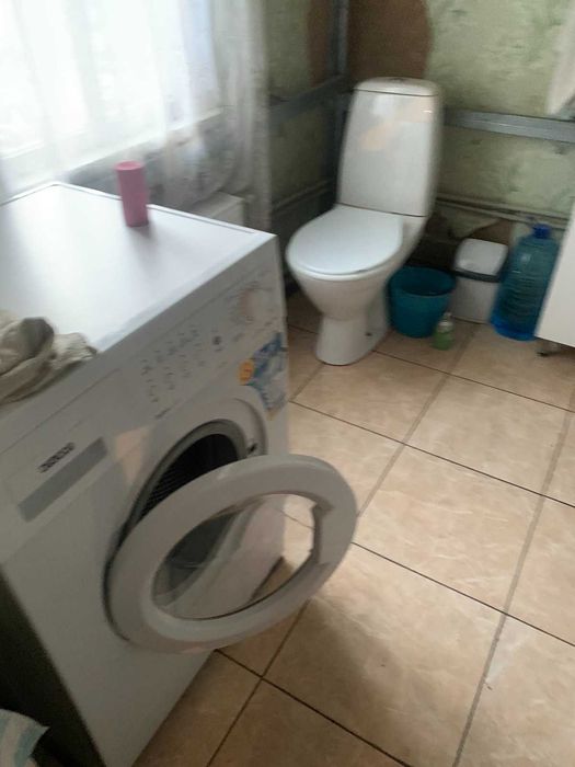 Продам дом в Мерефе. Газовое отопление. Участок 6 соток .Тихий районTB