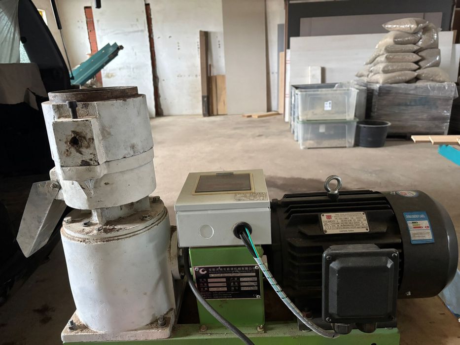 Maquina de fazer pellets