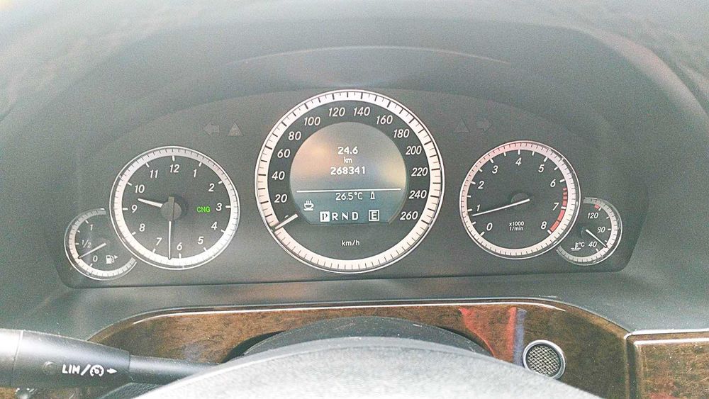 Mercedes-Benz E klass 20011р. АКПП, газ\бенз. відмінний стан.