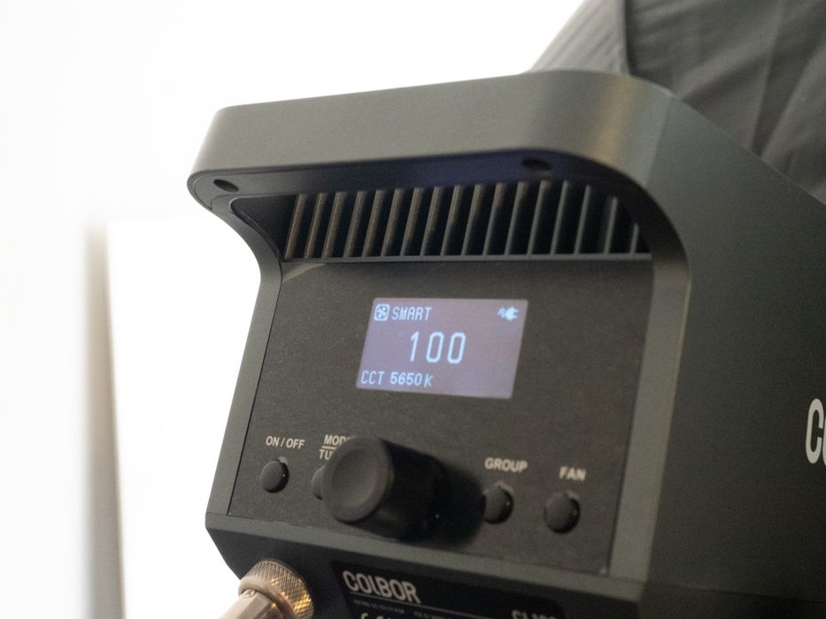 Lampa LED do studia fotograficznego Colbor CL-100