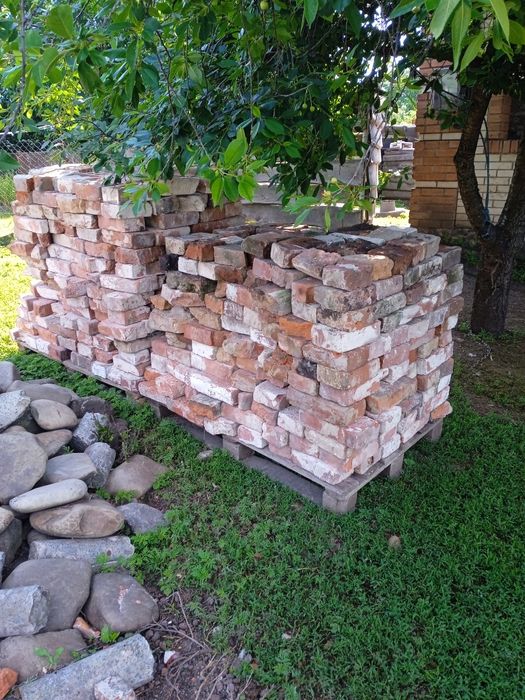Кирпич продам за дешево