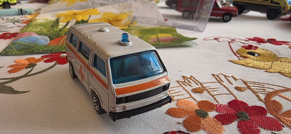 Matchbox Volkswagen transporter z 1987 r