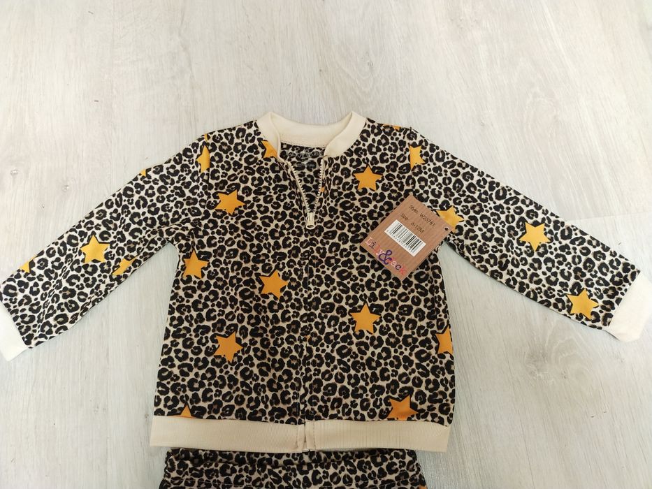 Dresik dla dziewczynki w gwiazdki, bluza rozpinana