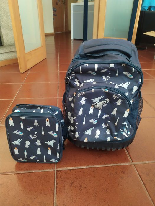 Mochila escolar trolley (Note it) com lancheira incluída (baratinha)