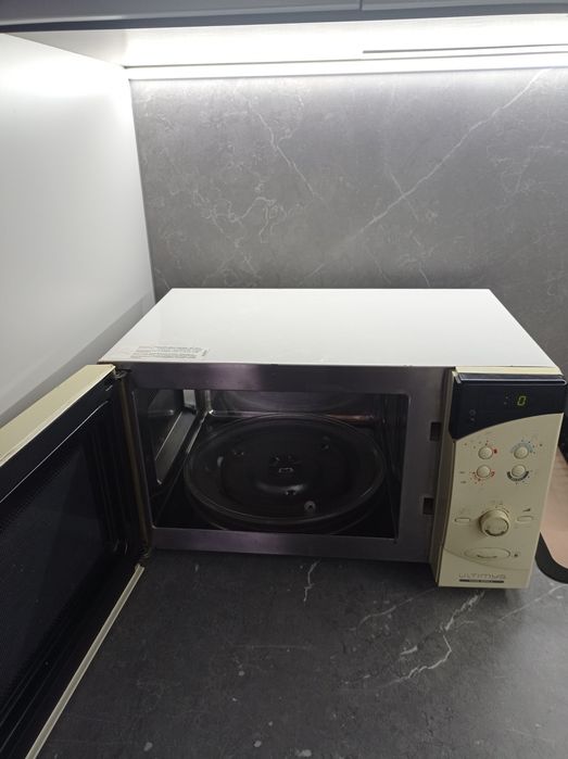 Мікрохвильова піч Moulinex