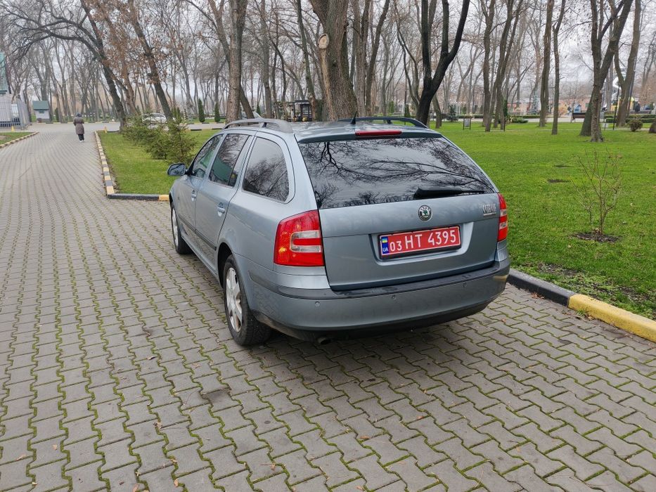Skoda Octavia A5 Автомат 1.6 бензин. Максимальна комплектація