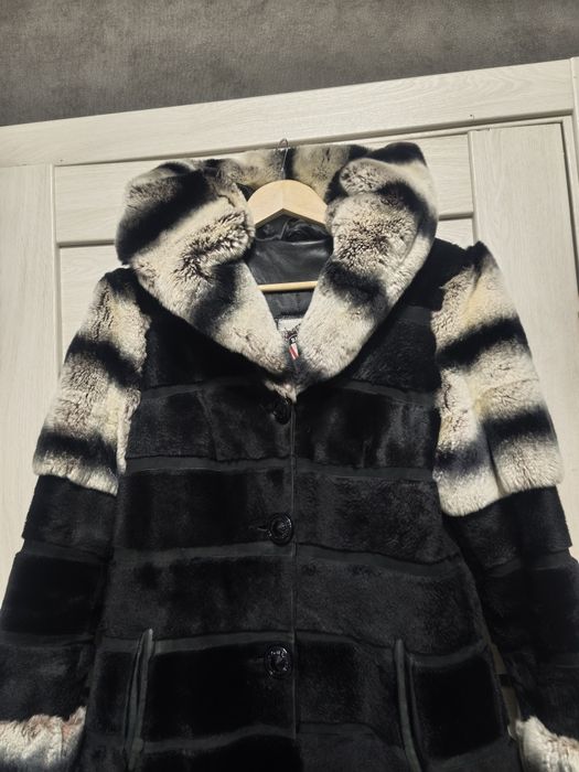 Натуральна шубка з  шиншили.