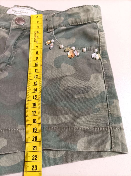 Calções para Menina em padrão Militar marca Mayoral (6 anos)