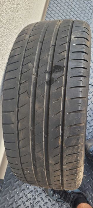 Opony Michelin R17 225/45 w dobrym stanie !