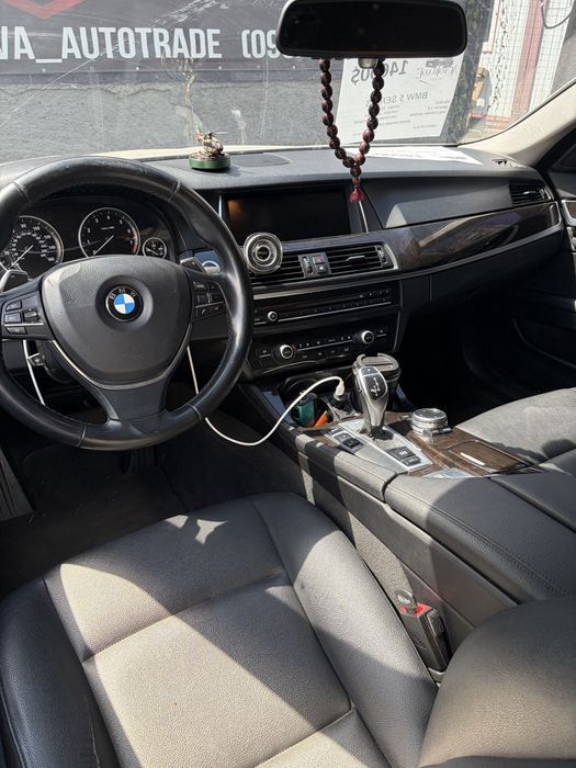 BMW F10 528i продам