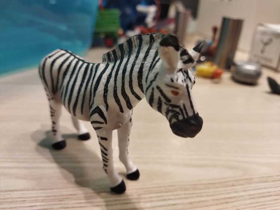 Figurka Zebry wys 9cm do 12cm