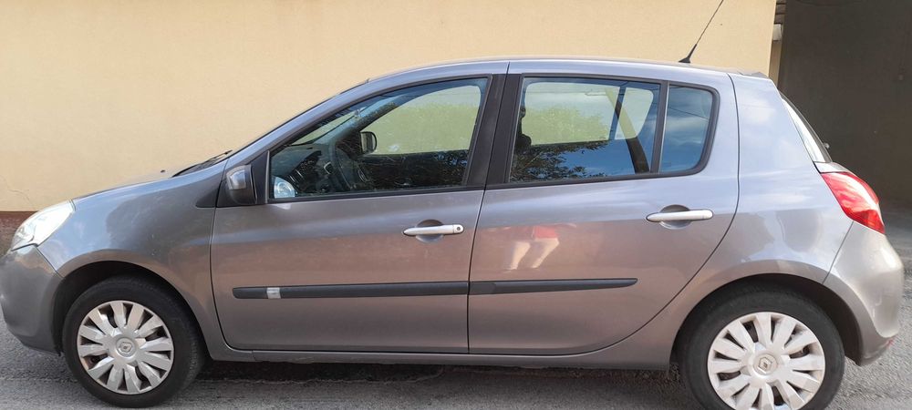 viatura Renault Clio