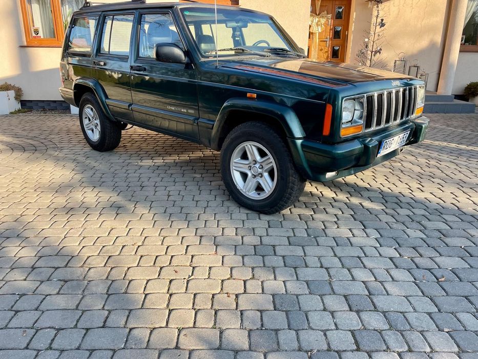 Jeep Cherokee 4.0 benzyna Limited Europa rok 2000 bez rdzy