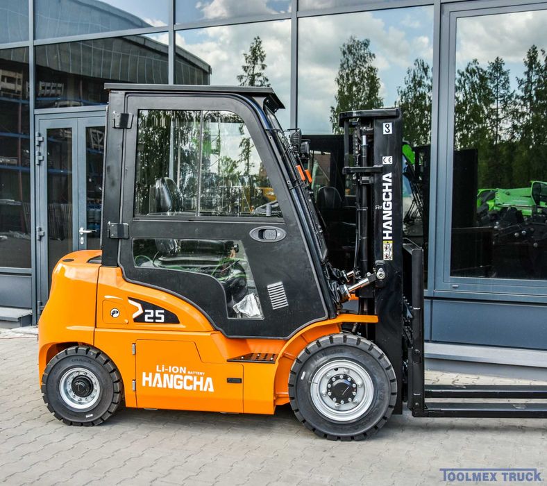 Elektryczny wózek widłowy Hangcha CPD25-XEY2-SI + Kabina