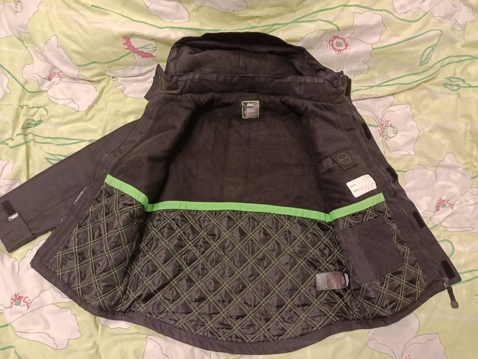 Продам термо куртка 146-152 рост