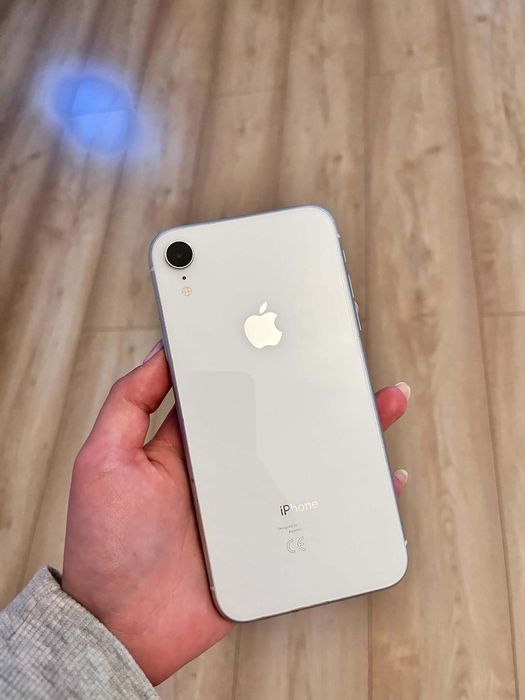 Sprzedam iPhone XR na części