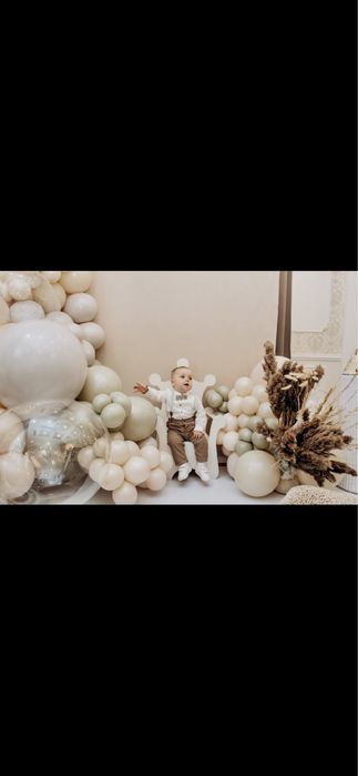 Костюмчик нa рочок від H&M + білі кеди або туфлі