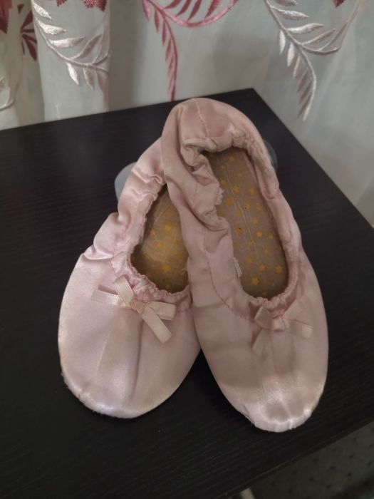 Чешки і рожеві р.25 та 26 устілка 15.5-16.5