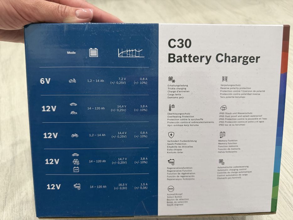 Bosch C30 6/12V — зарядний пристрій для акумулятора (НОВИЙ)
