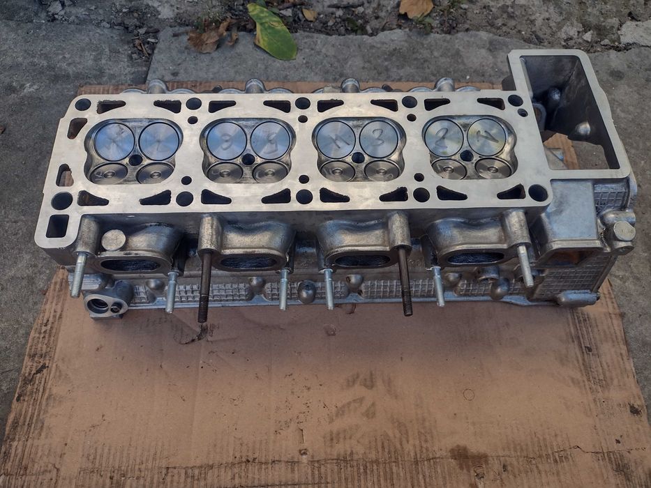 Головка гбц двигателя змз 406, 405, 409 газ Волга, Газель