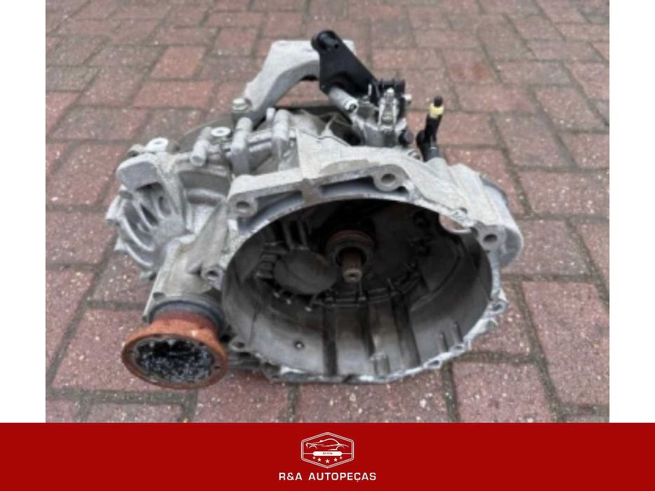 Caixa de Velocidades Manual  Volvo V50 2.0D Ref 8G9R 7002 PF