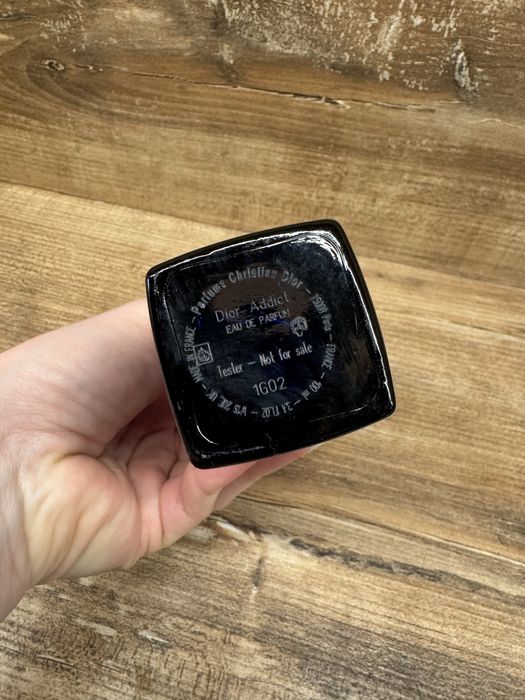 Dior Addict flakon po oryginalnych perfumach