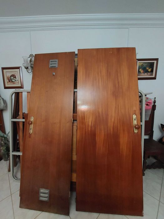Aduela macissa  para vao de porta com batente
