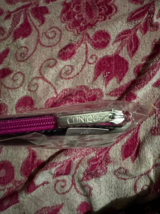 Косметичка Clinique нова