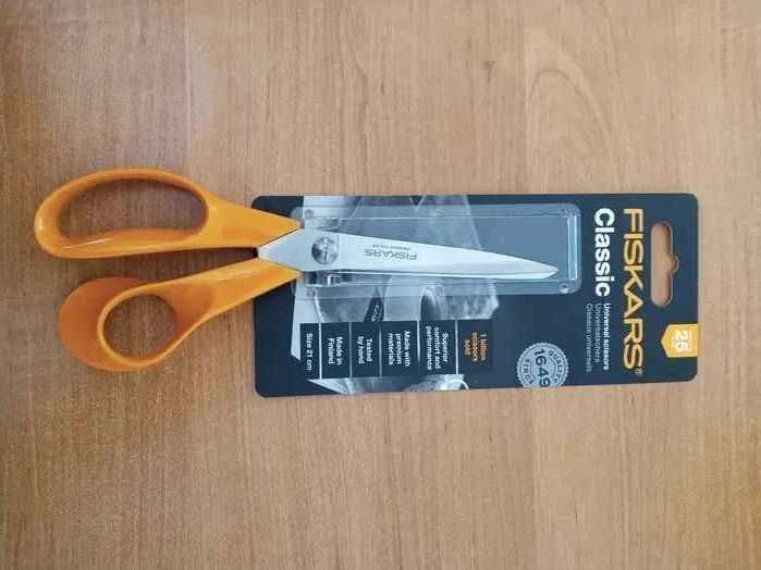 Nożyczki FISKARS 21 cm