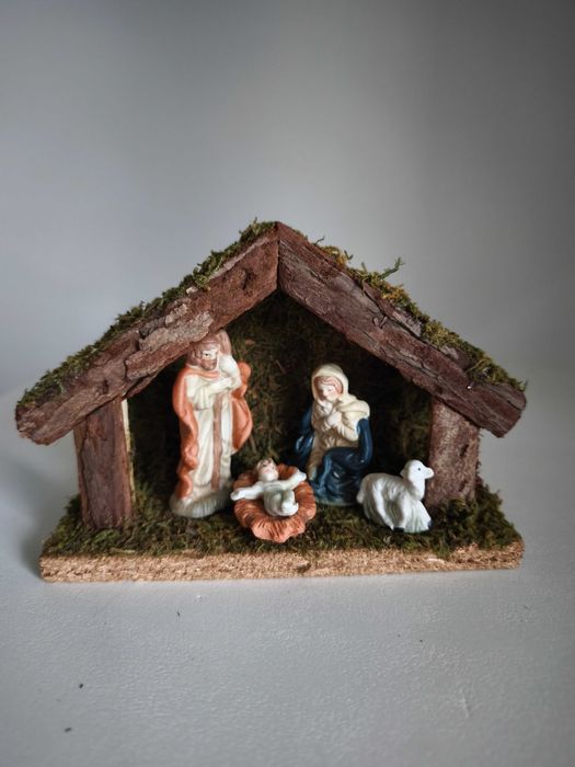 Presépio completo (Sagrada família + cordeiro + cabana)