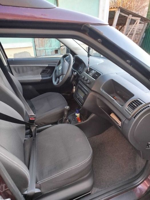 Продам чудовий,економний автомобіль