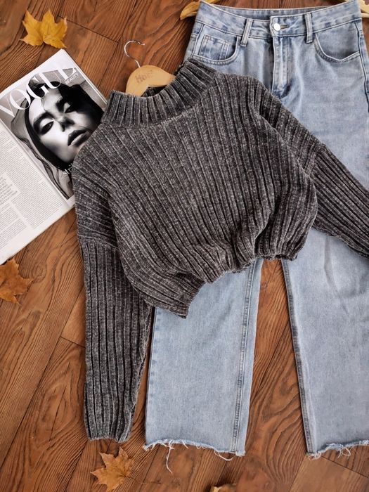 Жіночий дешевий брендовий одяг