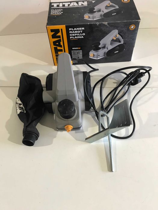 Електрорубанок TITAN TTB930PLN,650 Вт, з Англії