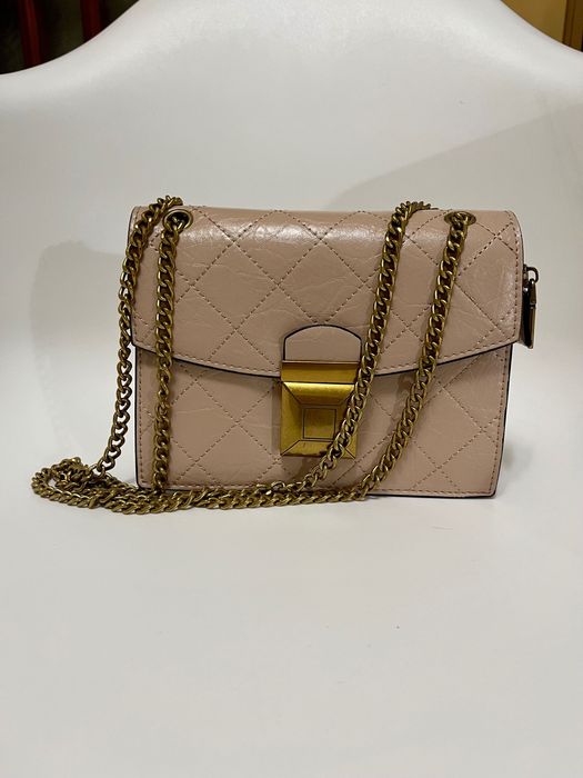 Сумка в стиле Chanel бежевый кросс боди на плечо