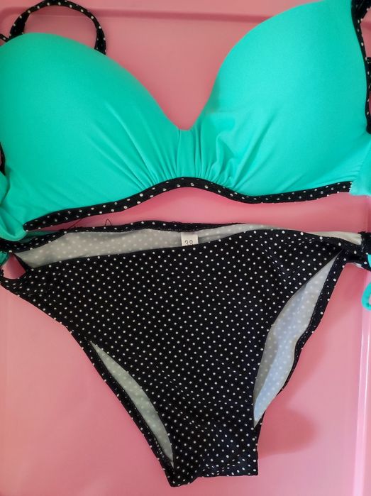 Продам купальники