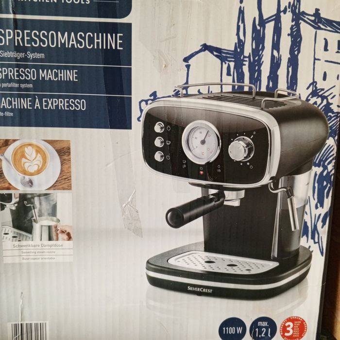 Ekspres do kawy cisnieniowy-kolbowy