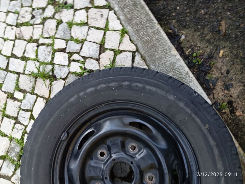 Jante com pneu Carrinha 195/70 R15C