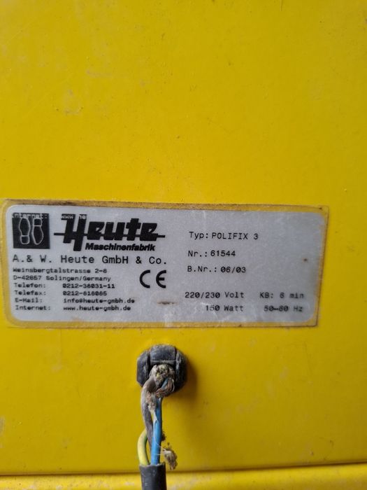 Maszyna do  czyszczenia  butów  obuwia