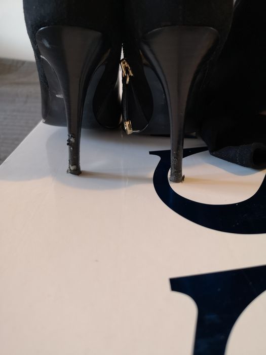 Szpilki kozaki GUESS