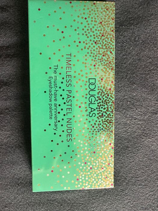 Douglas timess pastel nudes eyeshadow palette- paleta do cieni