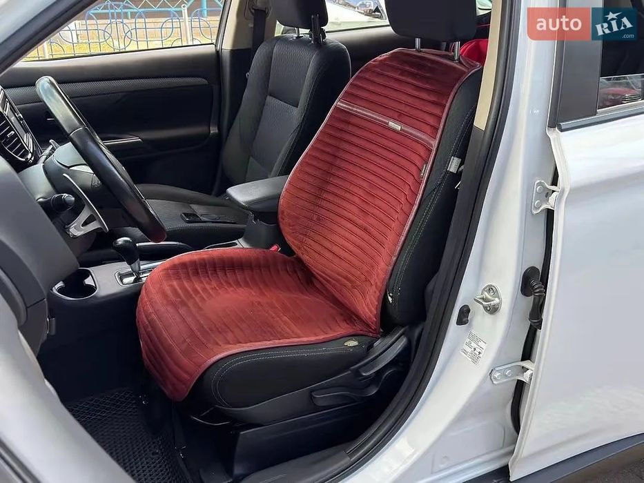 Mitsubishi outlander lll