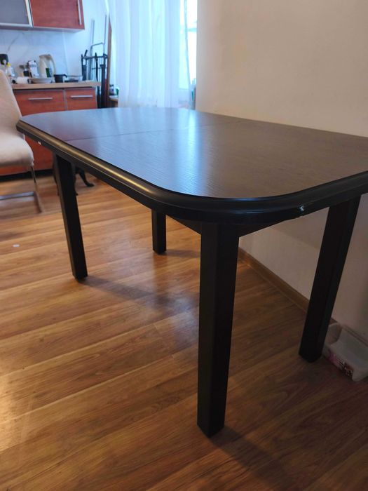 Stół do jadalni :)