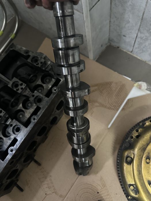 Cabeça com válvulas + árvore de cames TDI PD – PD130 / PD150